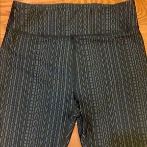 Under Armour Printed Compression Heat Gear Capris